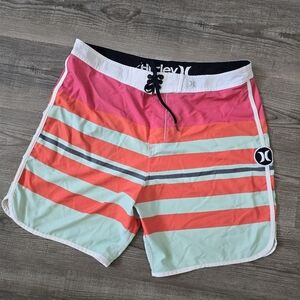 Hurley board shorts with tie front and back tie pocket size 36